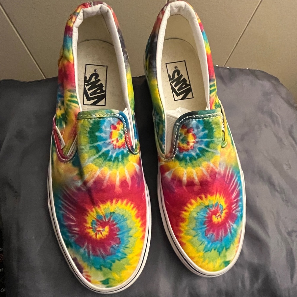 Vans Classic Slip-on Rainbow Tie Dye shoes
